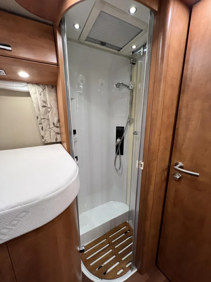Fahrzeugbild Carthago chic c-line T 4.9 LE (526) #30