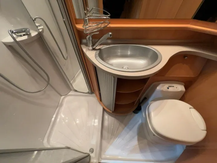 Fahrzeugbild TEC Star TI 7205/Festbett/Garage/Solar/Markise #15