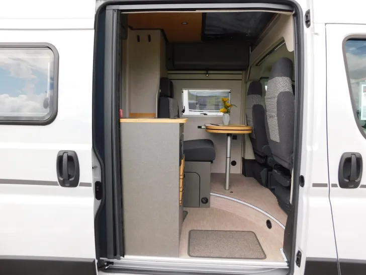 Fahrzeugbild Hymer Redwood 600 Markise, Navi + RFK, el. Parkbremse #9