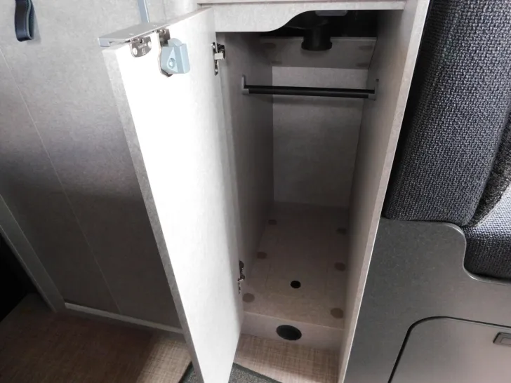Fahrzeugbild Hymer Redwood 600 Markise, Navi + RFK, el. Parkbremse #16