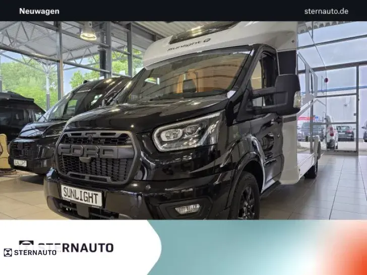 Fahrzeugbild Sunlight Ford T 680 #1