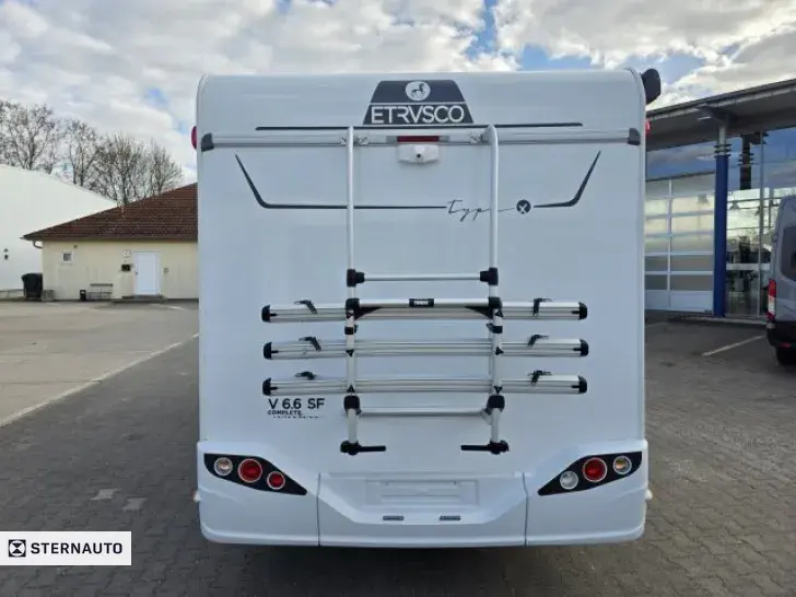 Fahrzeugbild Etrusco V 6.6 SF Ford Automatik /Schwenkbad / XENON #4