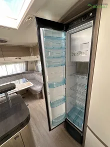 Fahrzeugbild Hobby Prestige 560 FC 2000 kg / Dusche / Markise #11
