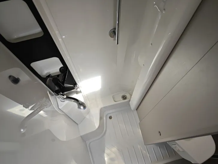 Fahrzeugbild Knaus Van i 650 MEG #16