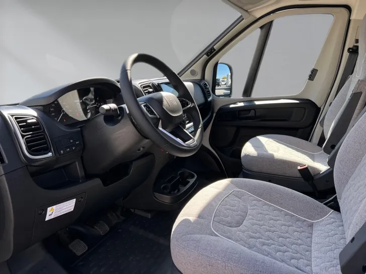 Fahrzeugbild Malibu Relax 640 LE R active Fiat (745) #9