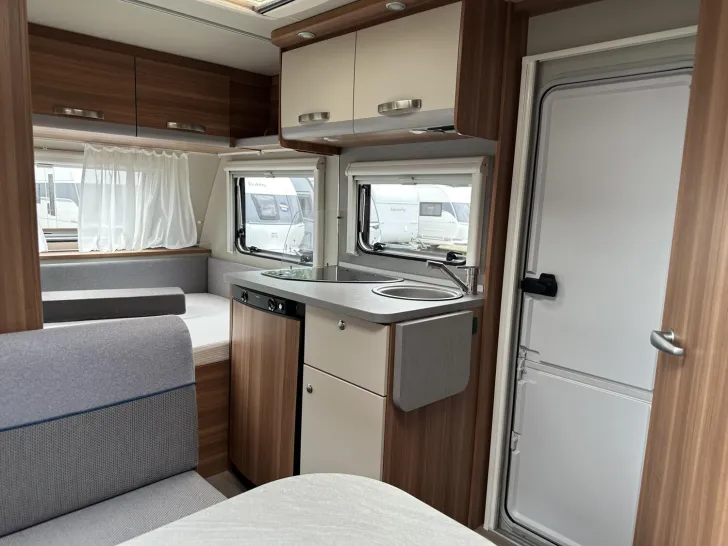 Fahrzeugbild Weinsberg CaraOne 390 QD #10
