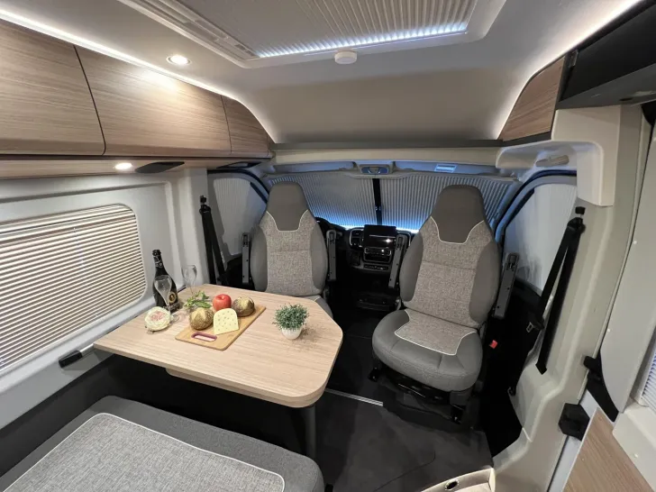 Fahrzeugbild Malibu Van charming coupé 640 LE Fiat (747) #12