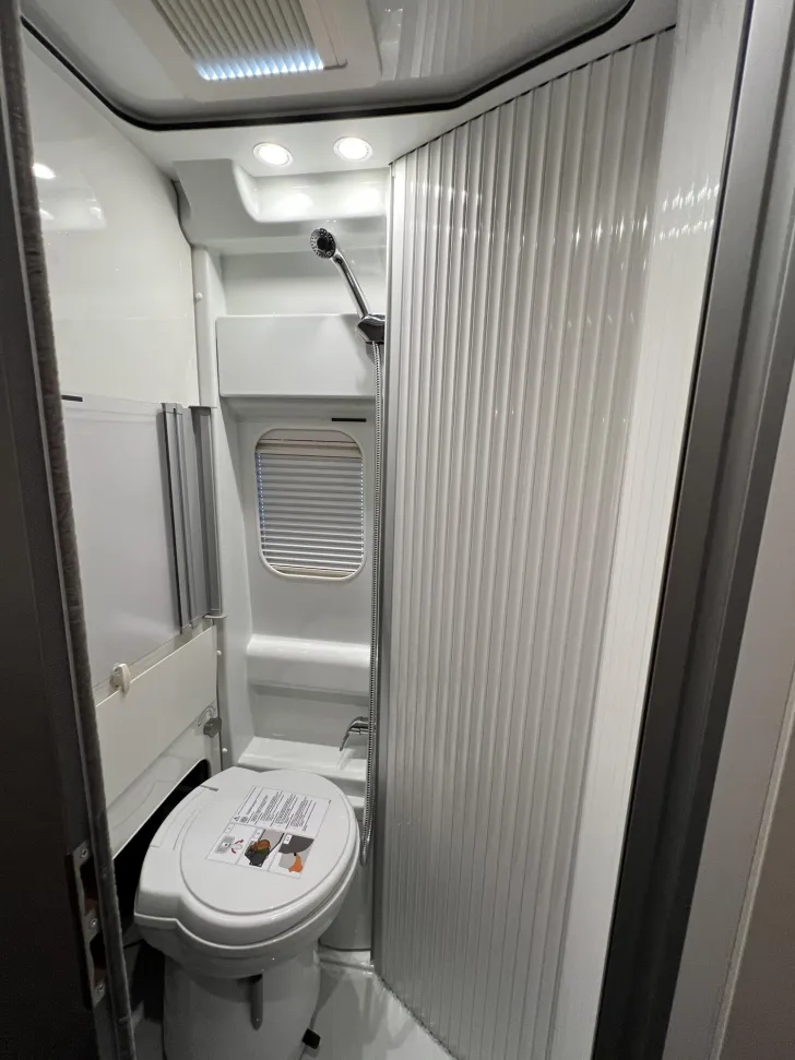 Fahrzeugbild Malibu Van first class - two rooms coupé 640 LE RB Fiat (748) #33