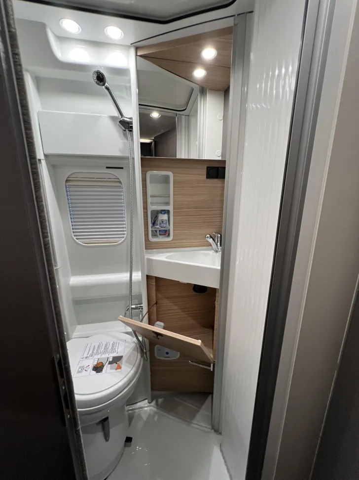 Fahrzeugbild Malibu Van first class - two rooms coupé 640 LE RB Fiat (748) #34