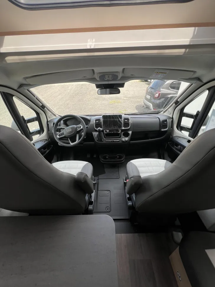 Fahrzeugbild Sunlight Adventure T 67S *Automatik*Combi-E*Hubbett*Navi* #10