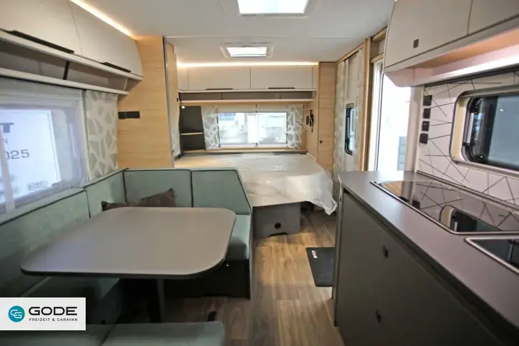 Fahrzeugbild Fendt Apero Activ 560 SKM/2.000 kg #13