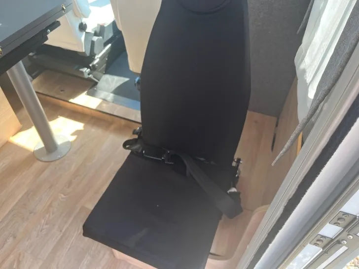 Fahrzeugbild Dethleffs Just Go T 7055 DBL Active Paket Anhängekupplung #25