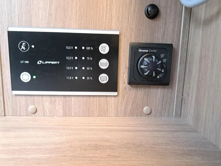 Fahrzeugbild Carado Edition26 T Ford 447 Automatik, TV, LTE, Solar #14