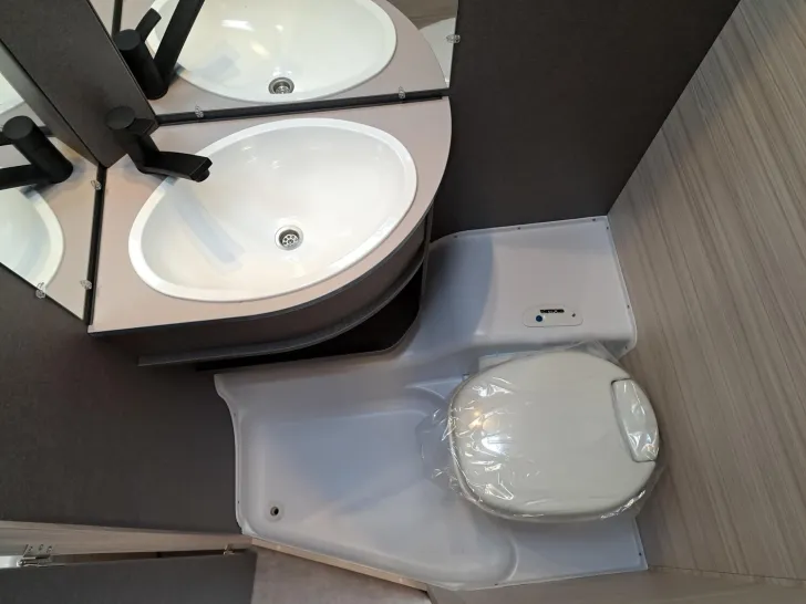 Fahrzeugbild Dethleffs c-joy Active 460 LE #13