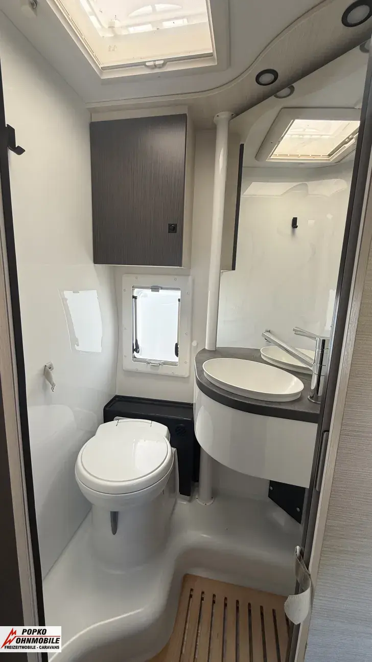 Fahrzeugbild Chausson Teilintegrierte 627GA Titanium Premium TOP GEPFLEGT #13