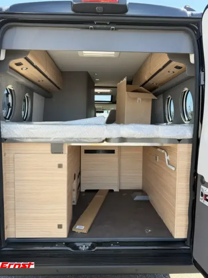 Fahrzeugbild Malibu Van First Class - Two Rooms 640 LE RB charming GT skyview #4