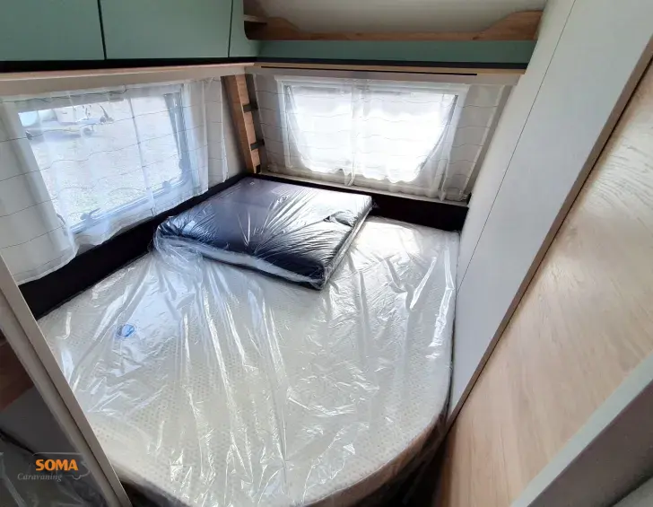 Fahrzeugbild Dethleffs Camper 730 FKR Family snow 2 Etagenb. f.4 Kinder #11