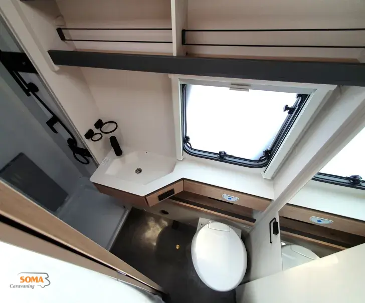Fahrzeugbild Dethleffs Camper 730 FKR Family snow 2 Etagenb. f.4 Kinder #15