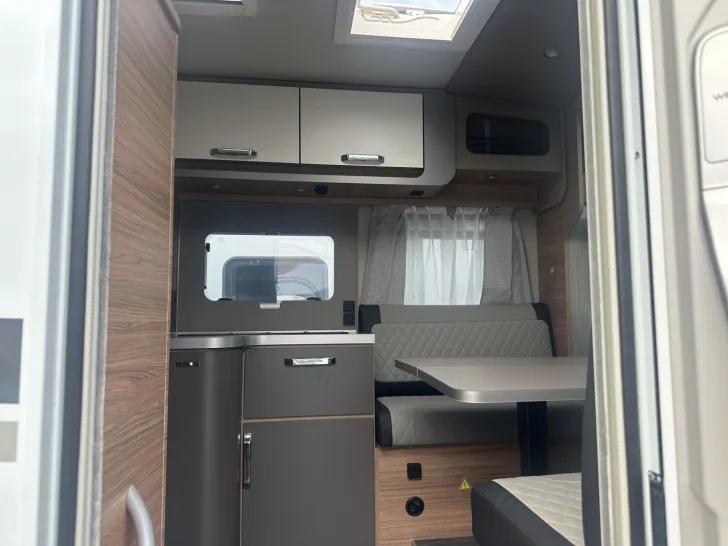 Fahrzeugbild Weinsberg CaraSuite 700 DX #8