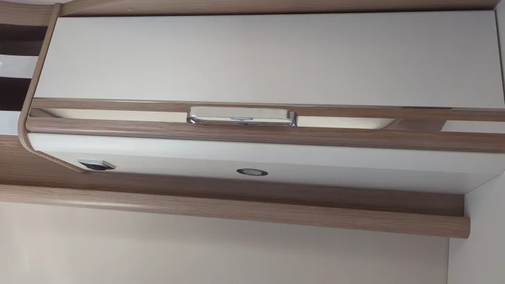 Fahrzeugbild Malibu Van Comfort 600 DB charming GT skyview #15