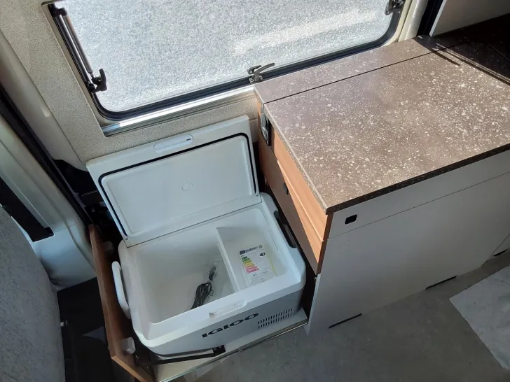 Fahrzeugbild Bürstner Papillon PC 6.0 Schlafdach, Dieselh., Gasfrei ! #9