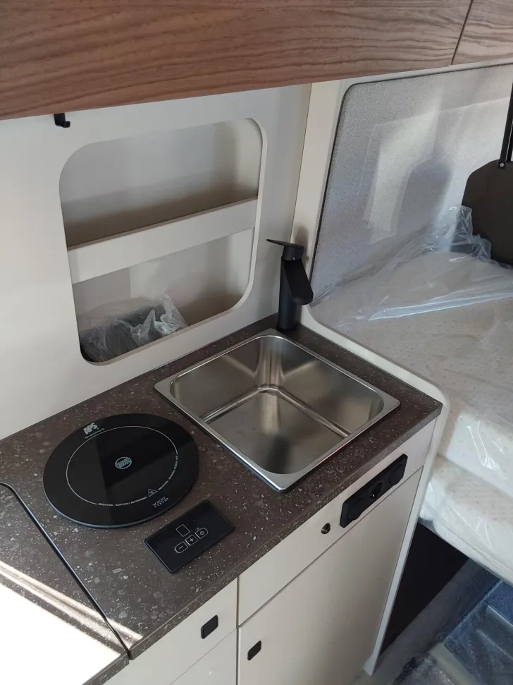 Fahrzeugbild Bürstner Papillon PC 6.0 Schlafdach, Dieselh., Gasfrei ! #10