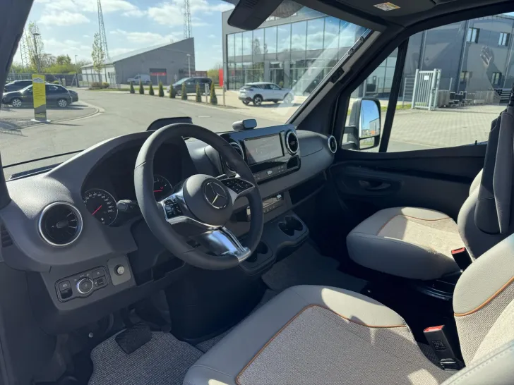 Fahrzeugbild Malibu T 480 RB QB K comfort Mercedes #8