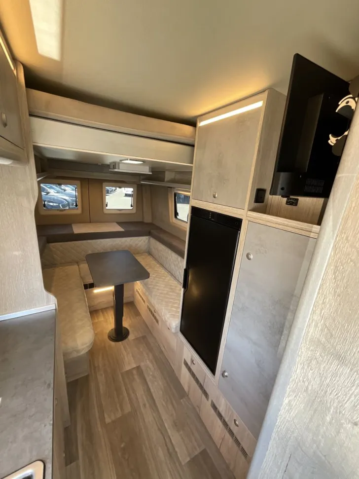 Fahrzeugbild Megamobil Andere Lounge 680S Twin MAN #14