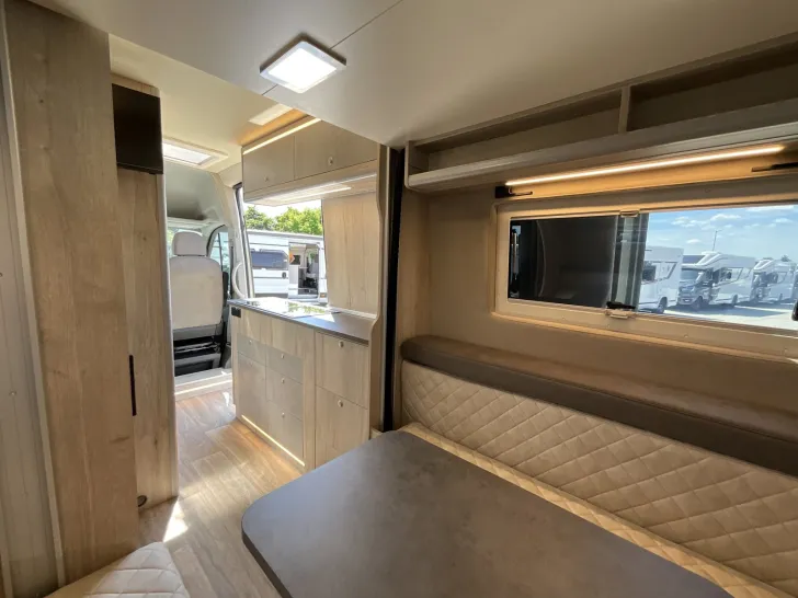 Fahrzeugbild Megamobil Andere Lounge 680S Twin MAN #17