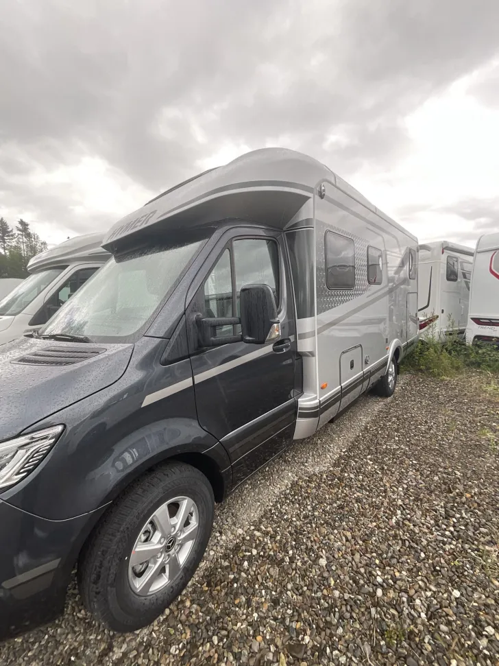 Fahrzeugbild Hymer B-Klasse MC T 680 *Hubbett*Autark*Solar* #3