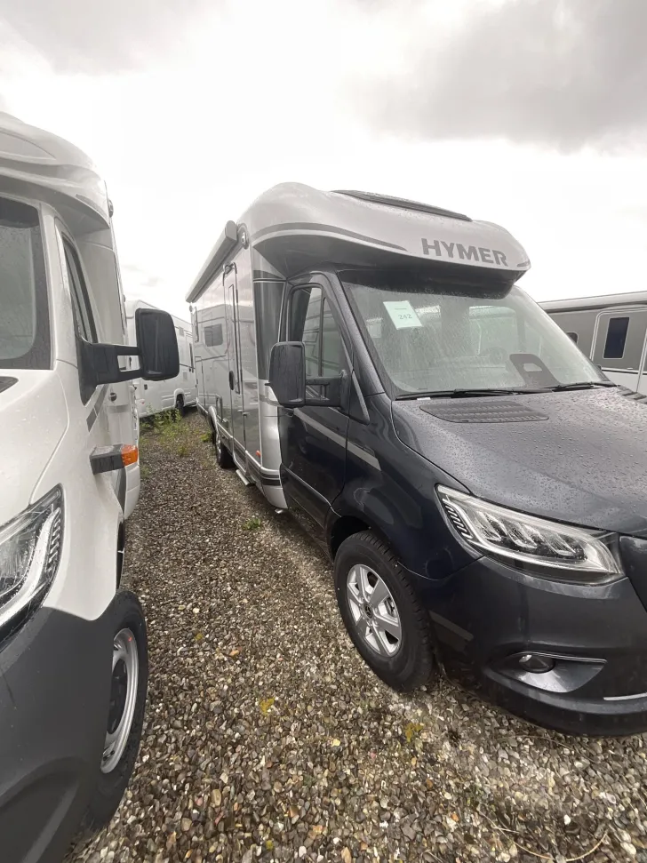 Fahrzeugbild Hymer B-Klasse MC T 680 *Hubbett*Autark*Solar* #4