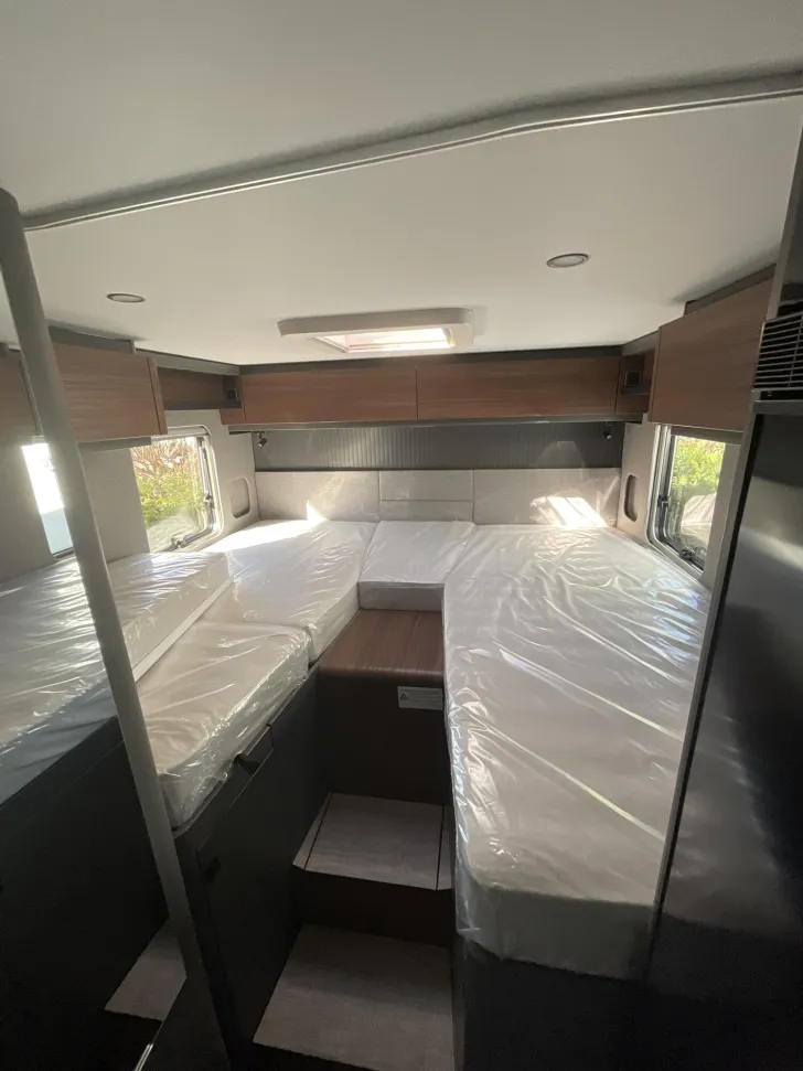 Fahrzeugbild Hymer B-Klasse MC T 600 Hubbett, Premium-Paket, Autark #8