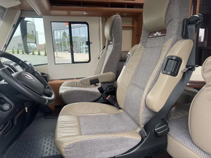 Fahrzeugbild Carthago chic c-line I 4.9 #8