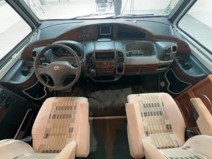 Fahrzeugbild Eura Mobil I 625 VB/Festbett/Hubbett/Garage/SAT/Solar #7
