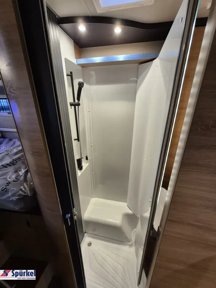 Fahrzeugbild Knaus L!VE WAVE 650 MEG Black Selection *TraumMobil*Autark e* #31