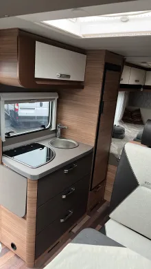 Küchen Weinsberg CaraCompact 600 MF EDITION [Pepper] *2025*TV*Media*Fahrradtr.*