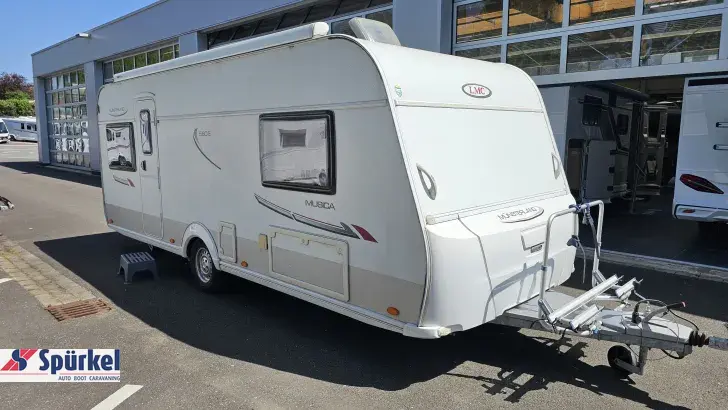 Fahrzeugbild LMC Musica 560 E Mover * Markise * Einzelbetten #1