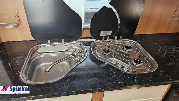 Fahrzeugbild LMC Musica 560 E Mover * Markise * Einzelbetten #11