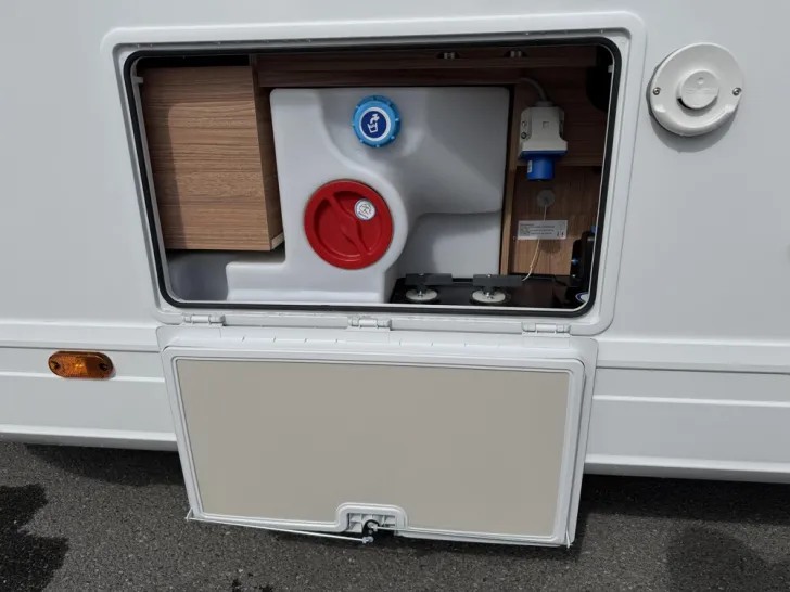 Fahrzeugbild Weinsberg CaraSuite EDITION SPICY 650 MEG #7