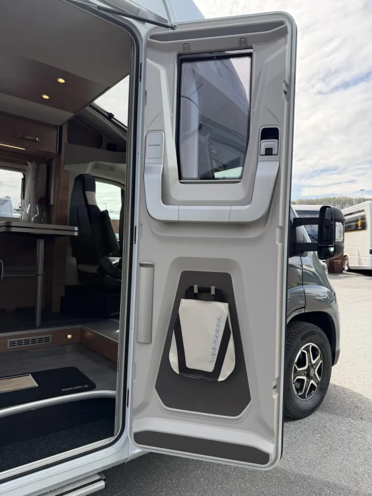 Fahrzeugbild Weinsberg CaraSuite EDITION SPICY 650 MEG #28