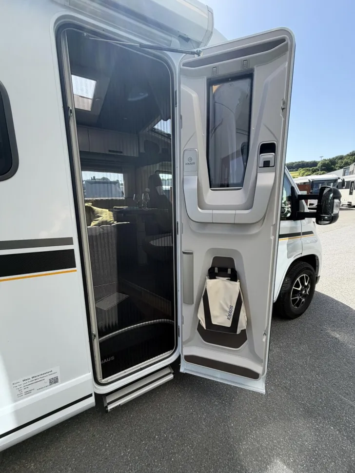 Fahrzeugbild Knaus L!VE TI PLATINUM SELECTION 650 MEG #9