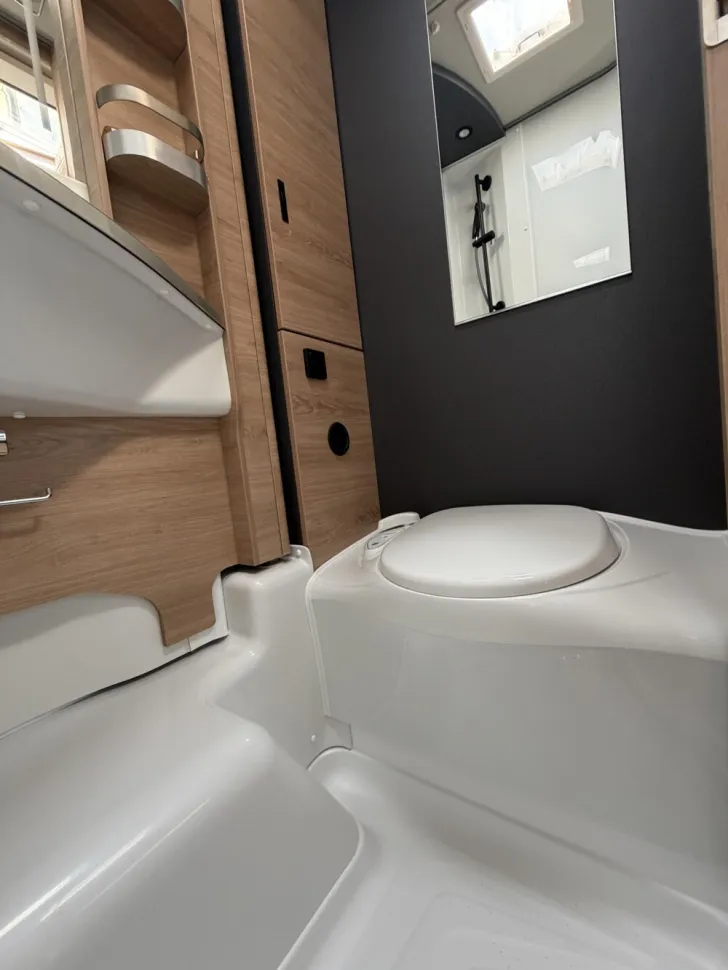 Fahrzeugbild Knaus L!VE TI PLATINUM SELECTION 650 MEG #19