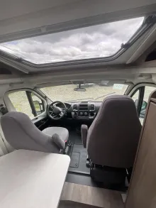 Fahrzeugbild Carado V 132 #12