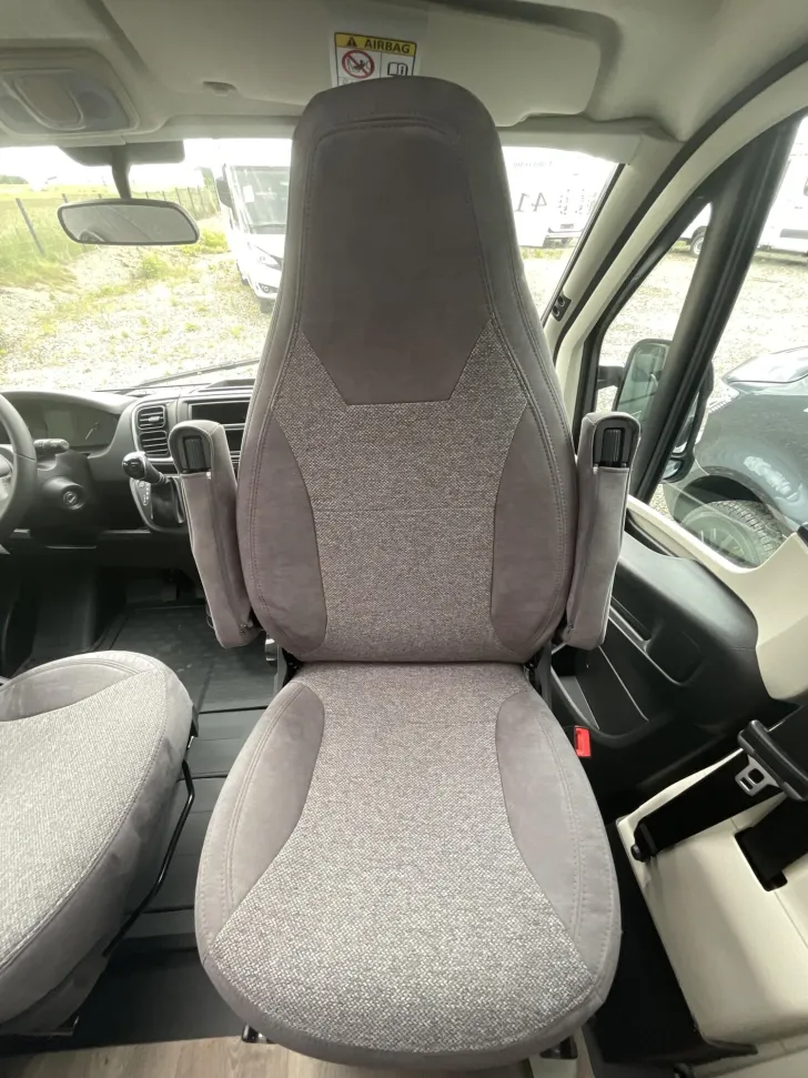 Fahrzeugbild Carado V 132 #19