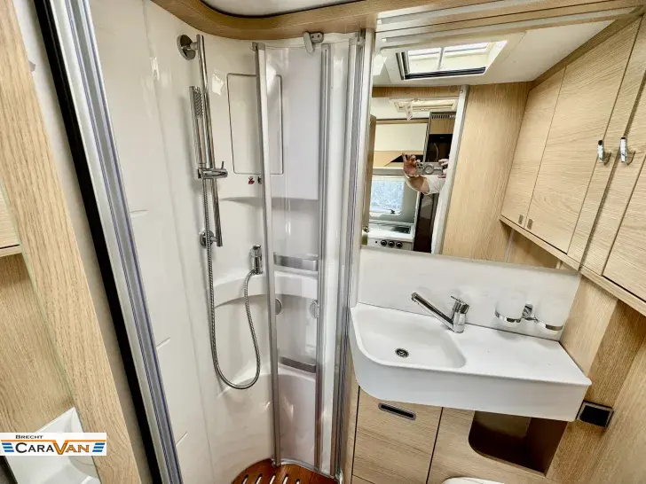 Fahrzeugbild Hymer B-Klasse MC I 600 BlackLine über 27.000 Euro Ersparnis! #8