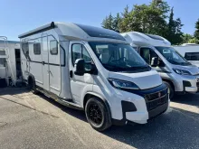 Fahrzeugbild Bürstner Signature SFT 7.0 ALDE/Hubstützen/Solar/180PS #1