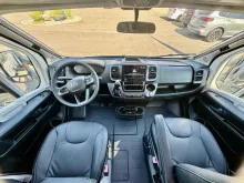 Fahrzeugbild Bürstner Signature SFT 7.0 ALDE/Hubstützen/Solar/180PS #4