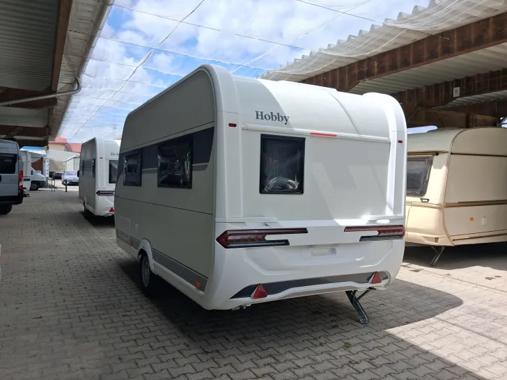 Fahrzeugbild Hobby De Luxe 400 SFe - Auflastung 1500 kg #7