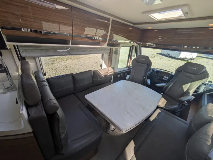 Fahrzeugbild Eura Mobil Integra 890 QB 180PS/Autom/Dachklima/Solar/Lithium/Wechselrichter/Markise/RFK #9