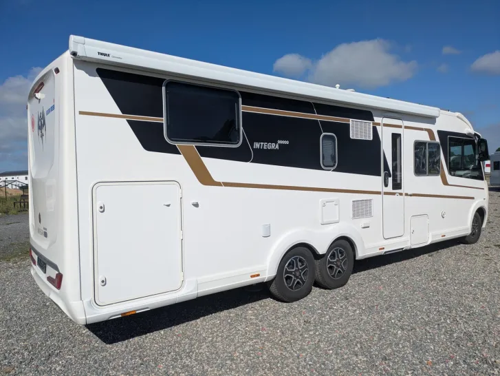 Fahrzeugbild Eura Mobil Integra 890 QB 180PS/Autom/Dachklima/Solar/Lithium/Wechselrichter/Markise/RFK #26